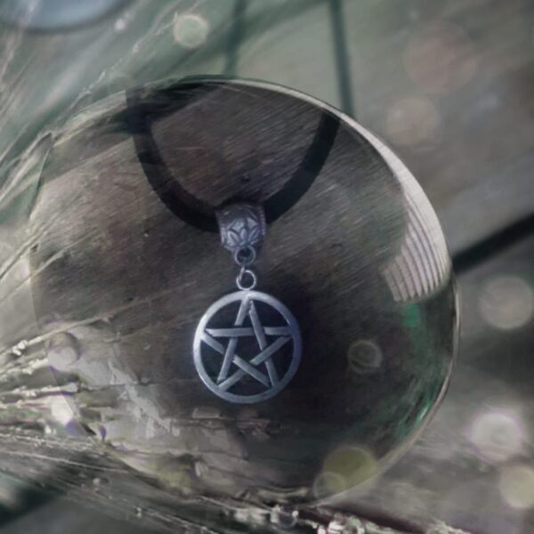 J2002 Pentacle Necklace